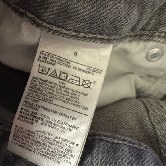 Old Navy O.G short charcoal gray high rise size 0 cuffed cut off denim shorts - Picture 6 of 6